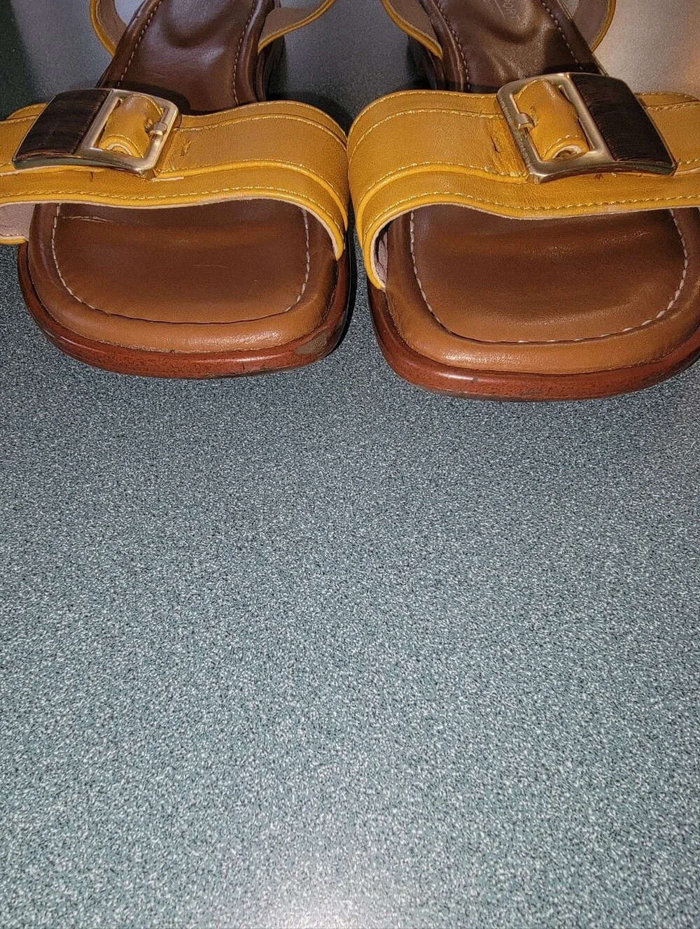 Rockport Total Motion Yellow Leather Sandals Size 8.5